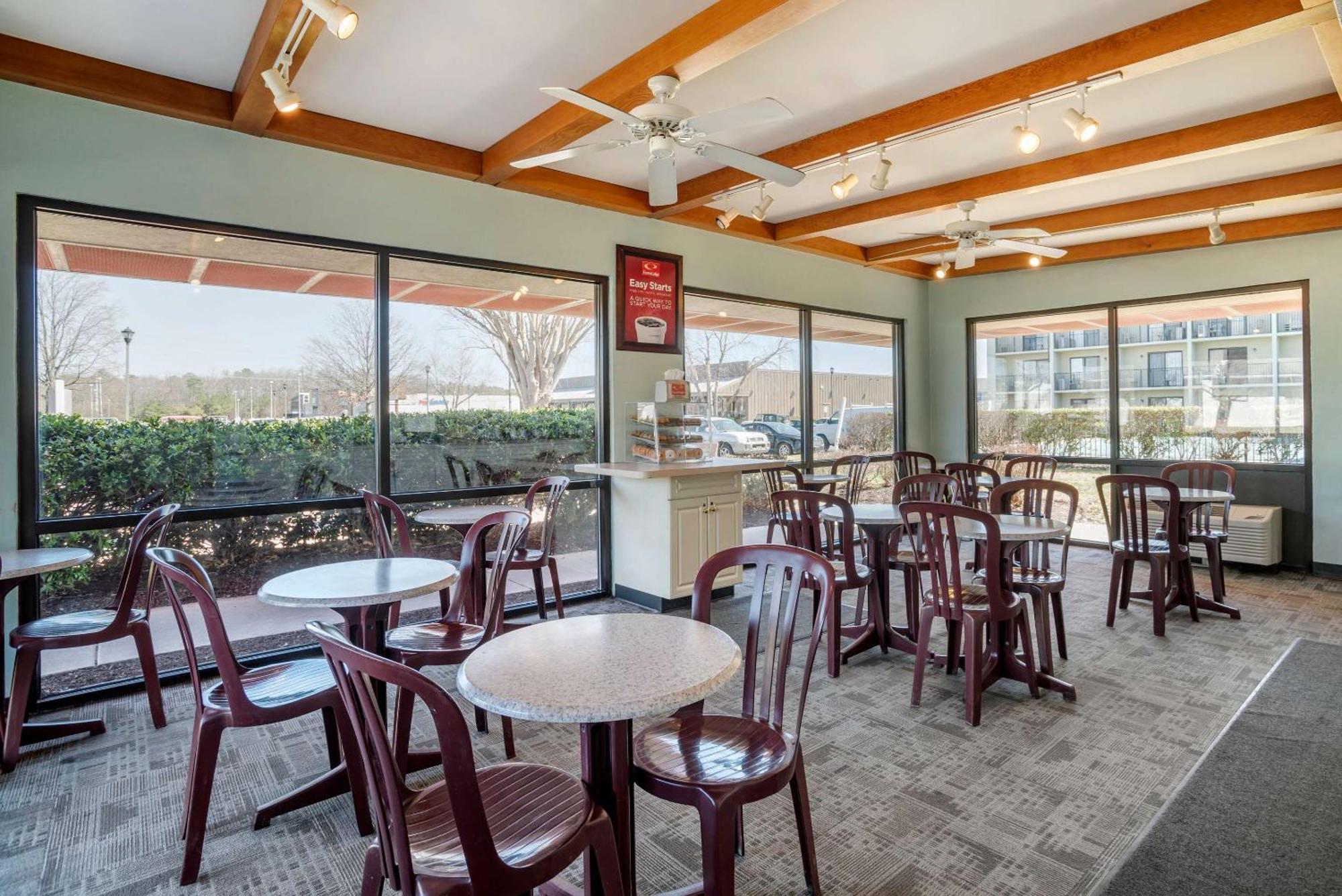 Econo Lodge Inn & Suites Rehoboth Beach Exteriér fotografie